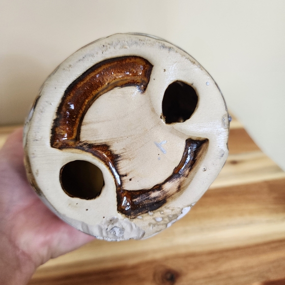 9" Glazed Ceramic Snowman Tealight Candle Holder - Picture 10 of 11